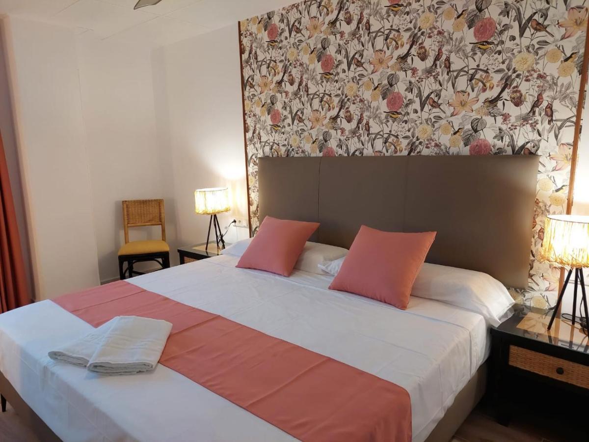 Hostal Garden Rous Paiporta Ngoại thất bức ảnh