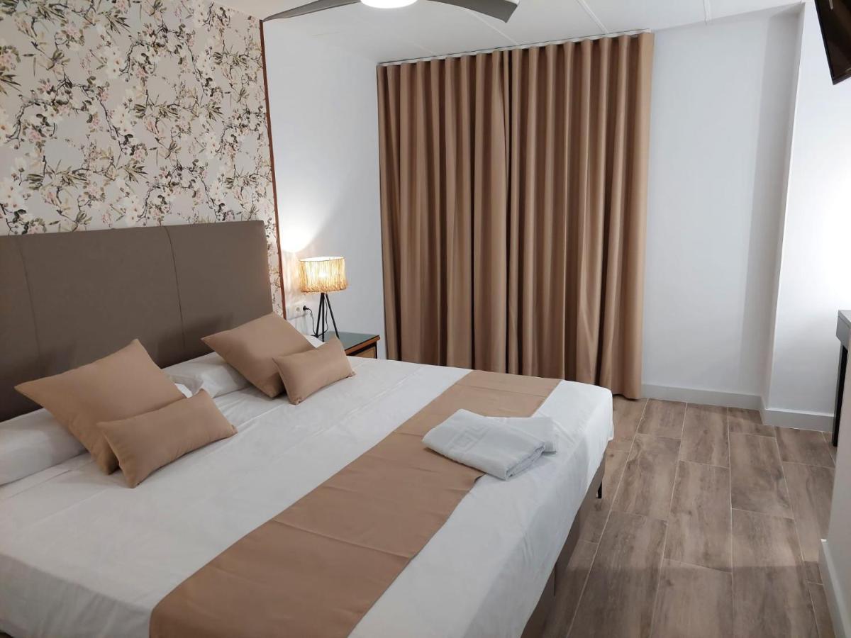 Hostal Garden Rous Paiporta Ngoại thất bức ảnh