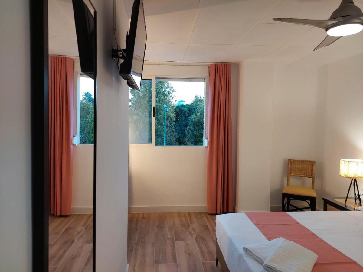 Hostal Garden Rous Paiporta Ngoại thất bức ảnh