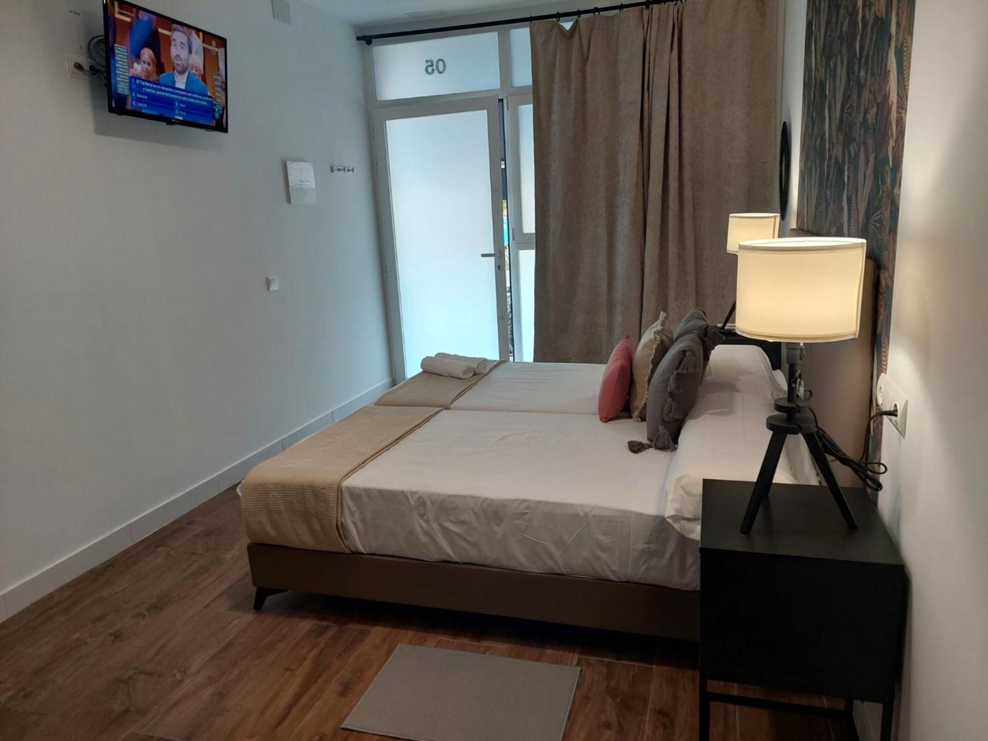 Hostal Garden Rous Paiporta Ngoại thất bức ảnh
